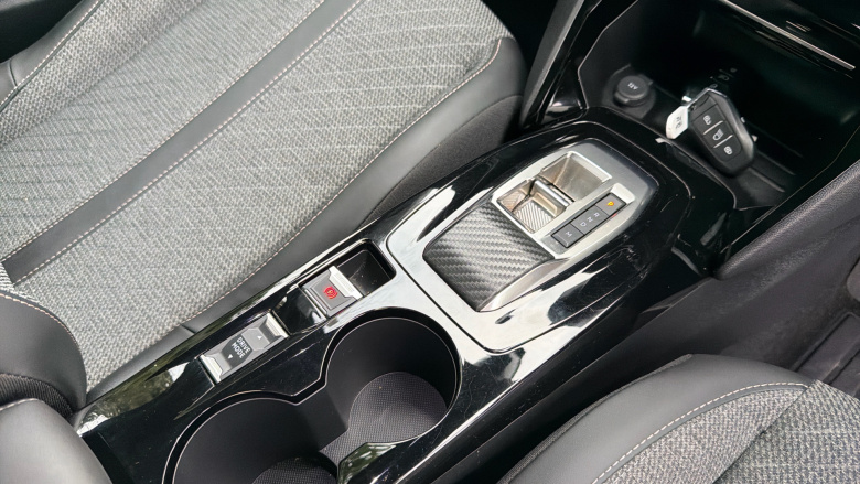 Peugeot 2008 1.2 PureTech 130 Allure 5dr EAT8 Petrol Estate